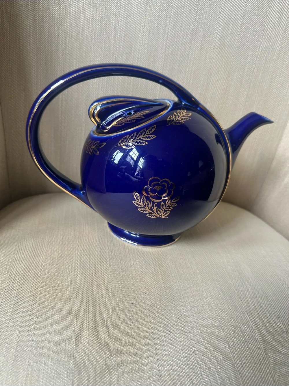 Hall China #448 Cobalt Blue 6 Cup Teapot Gold Filigree + 2 Hall #186 Creamers